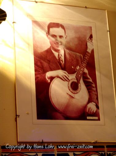 Fado evening at the Maritima das Colunas, Portugal 2009, DSC00727b_H555